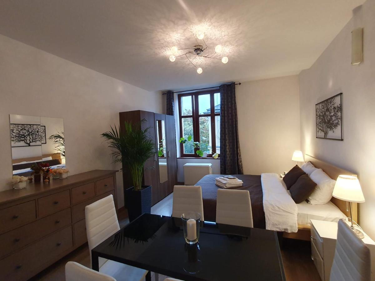 F-3 Krakow Rynek-Wawel O&P Apartfamily Exteriör bild